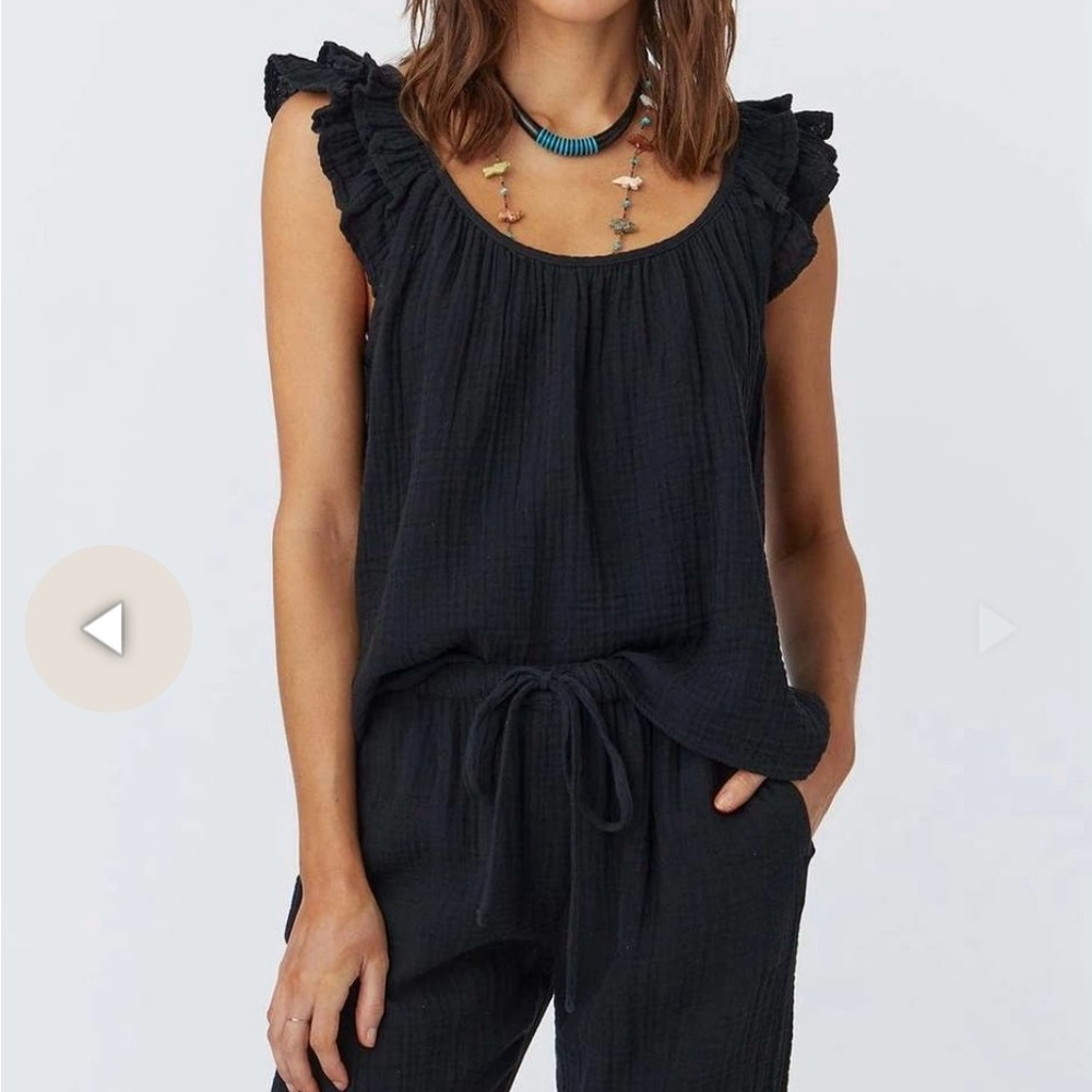 XIRENA Kara top in black